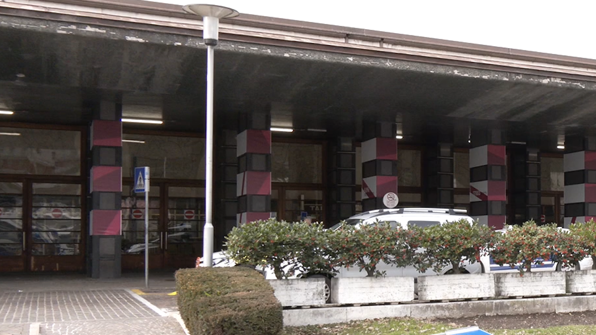 FOTO-aggredisce-la-convivente-alla-stazione-aspect-ratio-1200-675