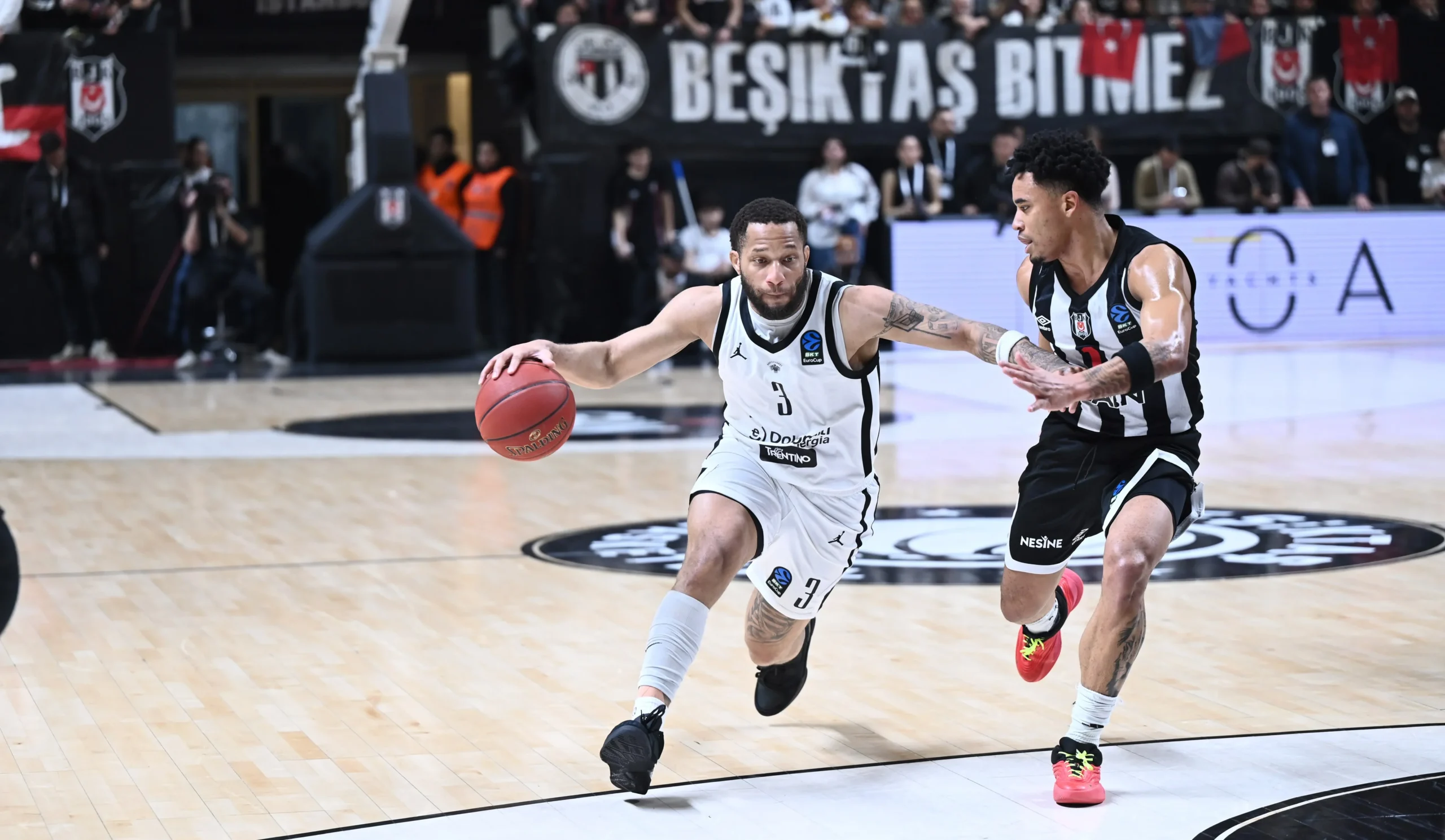 FOTO-aquila-1-scaled-aspect-ratio-2560-1490