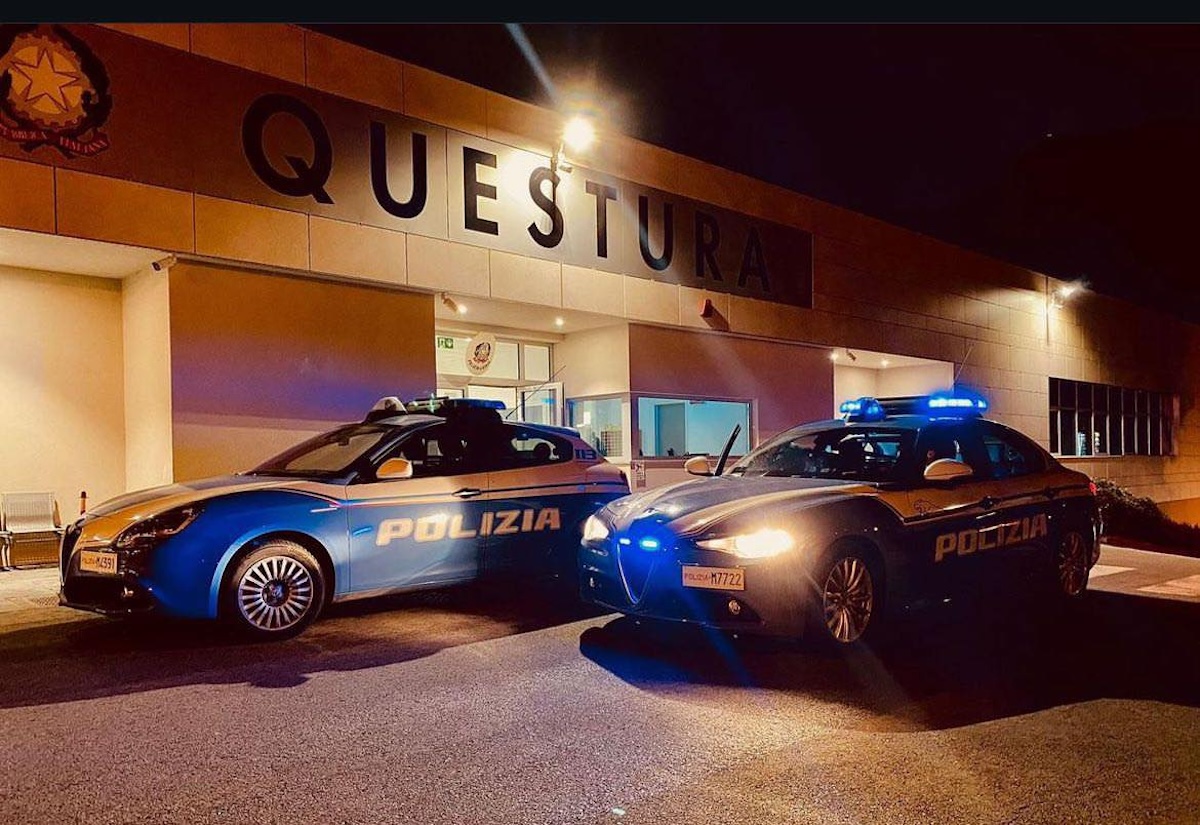 FOTO giovane accoltellato