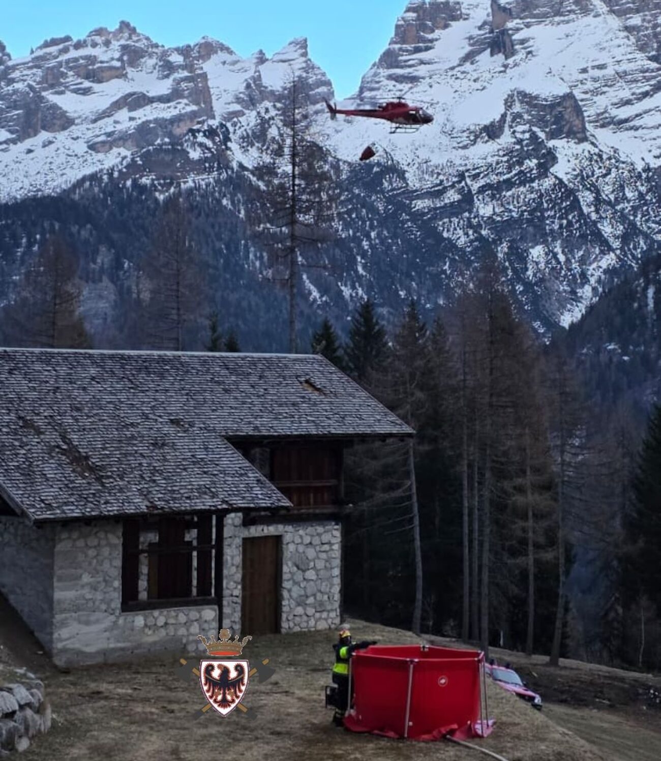 FOTO-incendio-SantAntonio-Mavignola-4-aspect-ratio-1300-1497