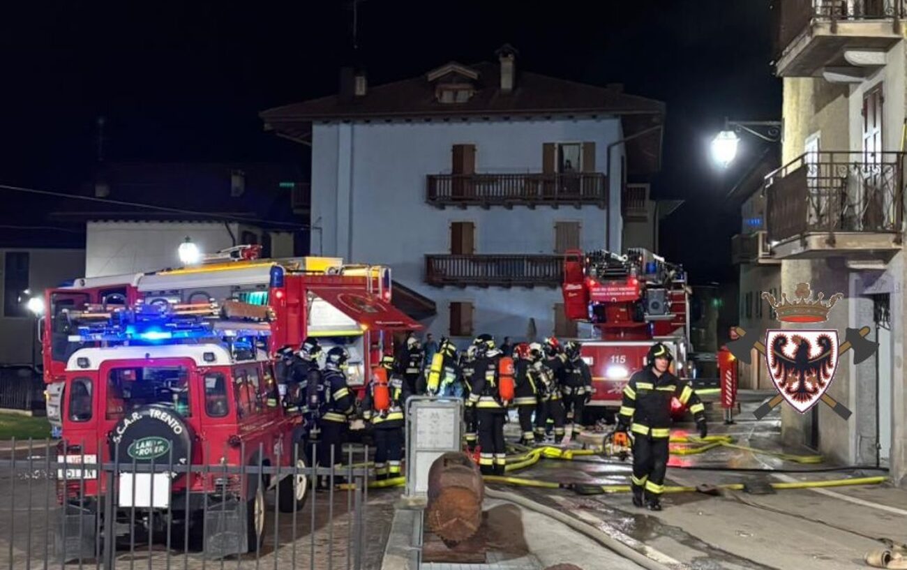 FOTO-incendio-carisolo-1-aspect-ratio-1300-817