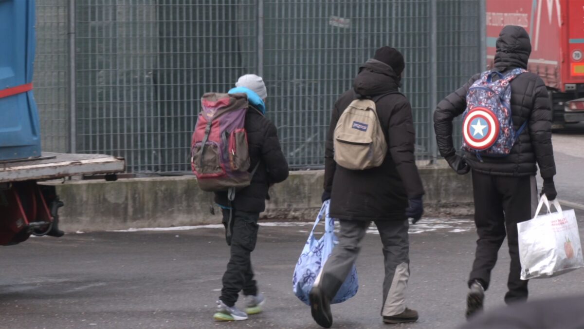 Alloggi gratis per stranieri? Südtiroler Freiheit lancia il sondaggio