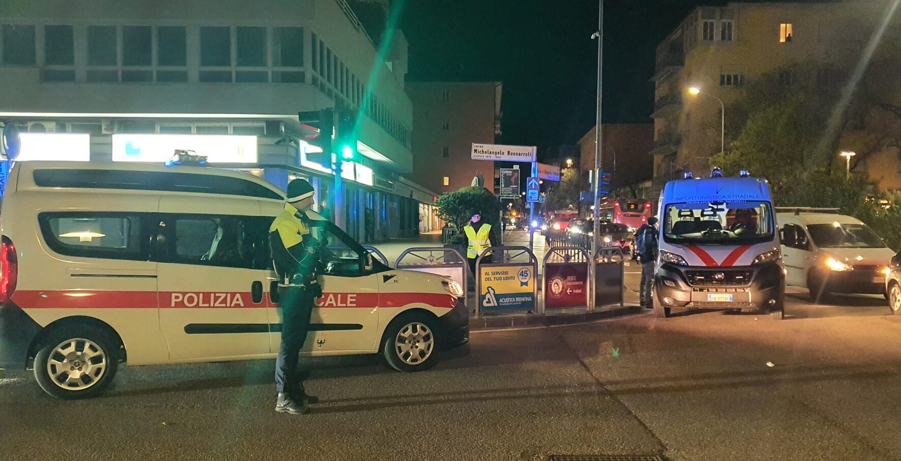 donna-morta-in-strada-aspect-ratio-1771-906