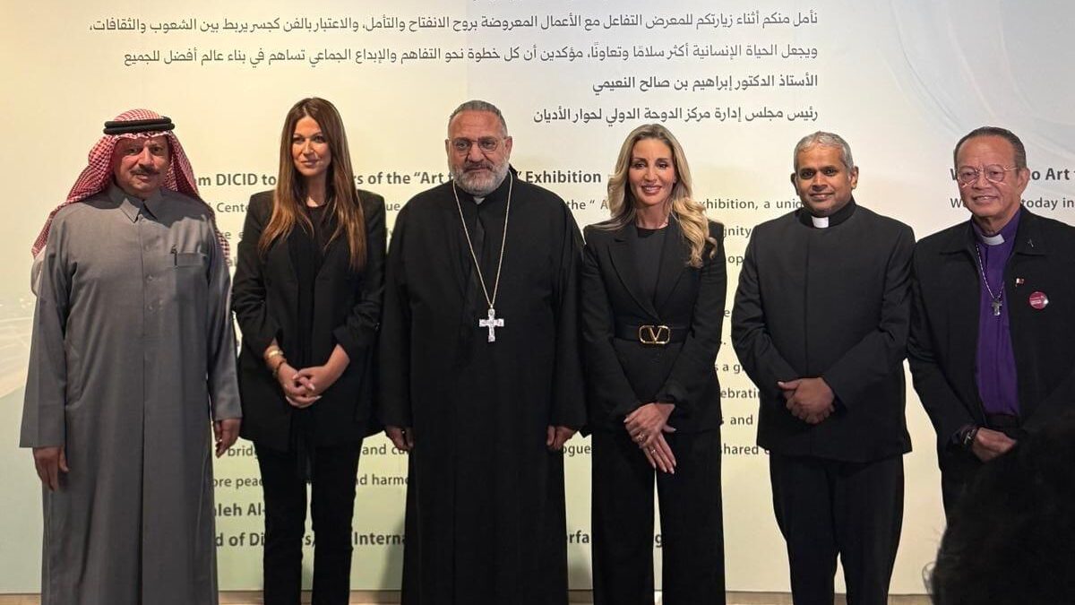 La guerra vista da Doha: l’intervista all’imprenditrice trentina e attivista per la pace Elisabeth Marascalchi