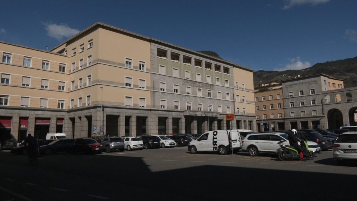 piazza-vittoria-bolzano-scaled-aspect-ratio-1200-675