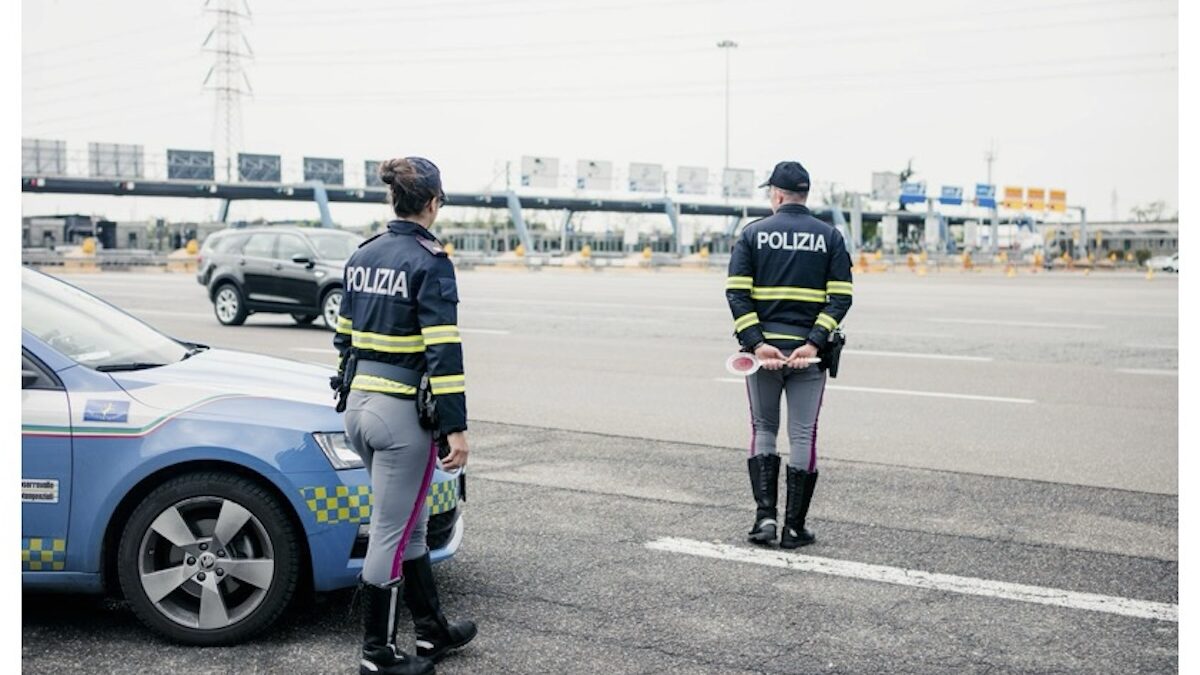 FOTO-dispositivo-furti-auto-aspect-ratio-1200-675