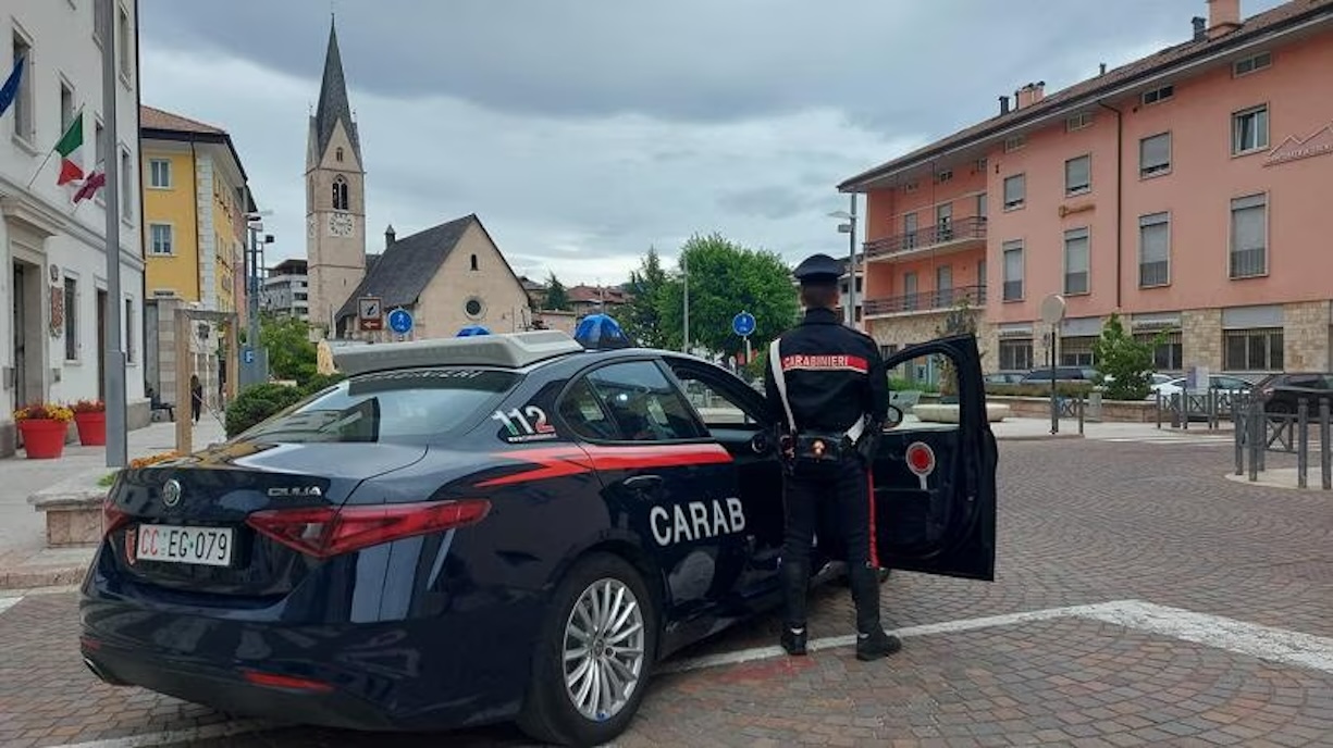 FOTO ladro giardiniere