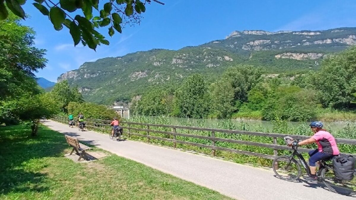 FOTO-puntine-da-disegno-aspect-ratio-1200-675