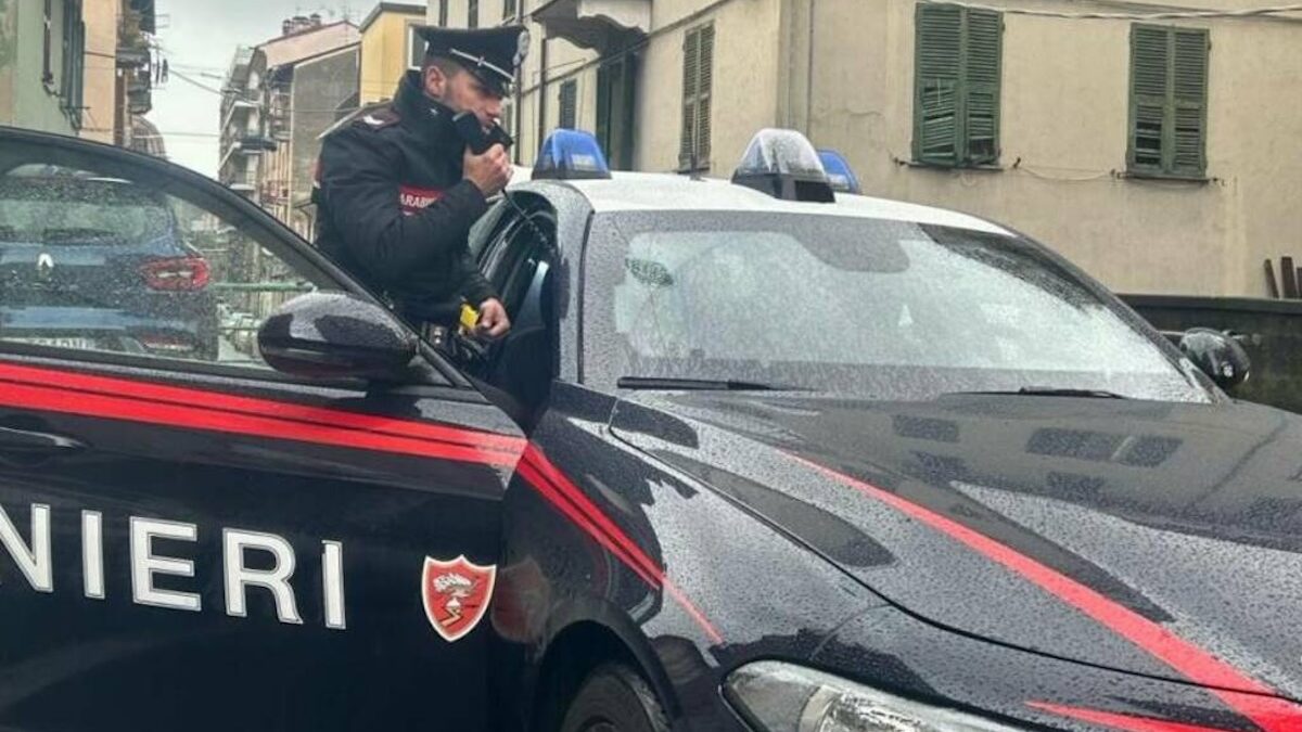 FOTO-viola-divieto-avvicinamento-aspect-ratio-1200-675