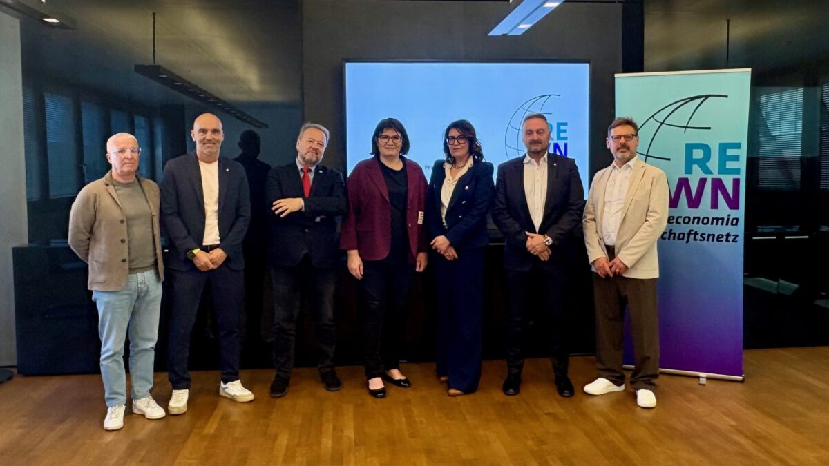 La-presidente-Gander-con-i-vertici-delle-associazioni-aspect-ratio-1200-675