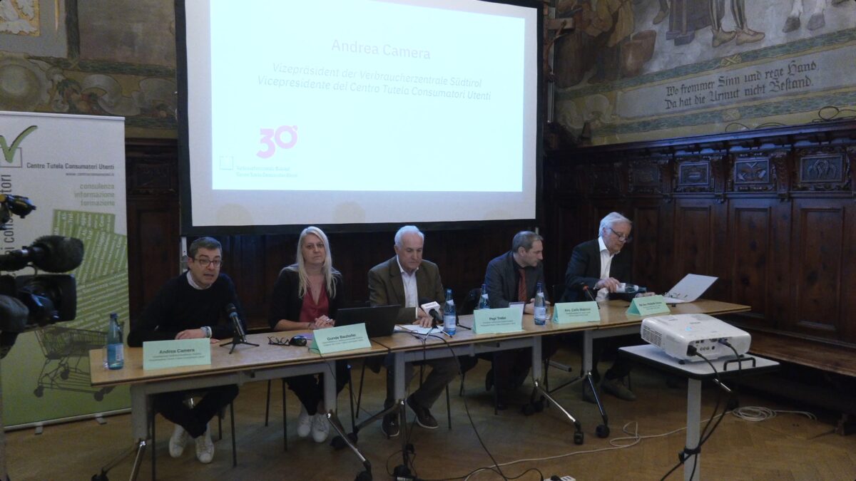 Il CTCU di Bolzano contro Facebook: ammessa la class action per la fuga di dati