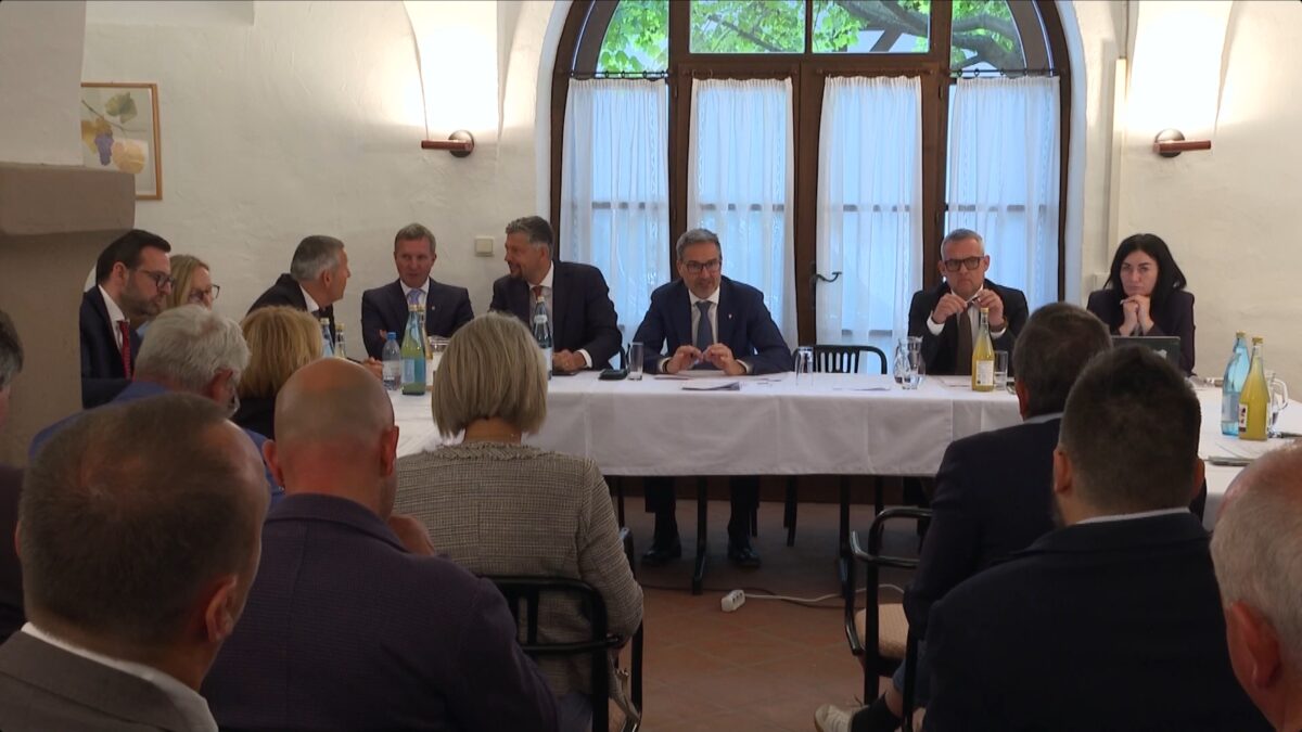 Giunta provinciale di Bolzano: seduta straordinaria in Bassa Atesina