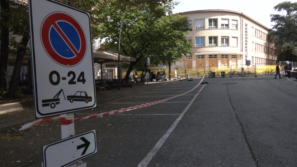 Polo bibliotecario parte il cantiere addio ai posti auto fino al 2029