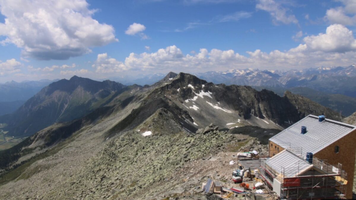 Costruire in alta montagna: l’esempio del Rifugio Europa