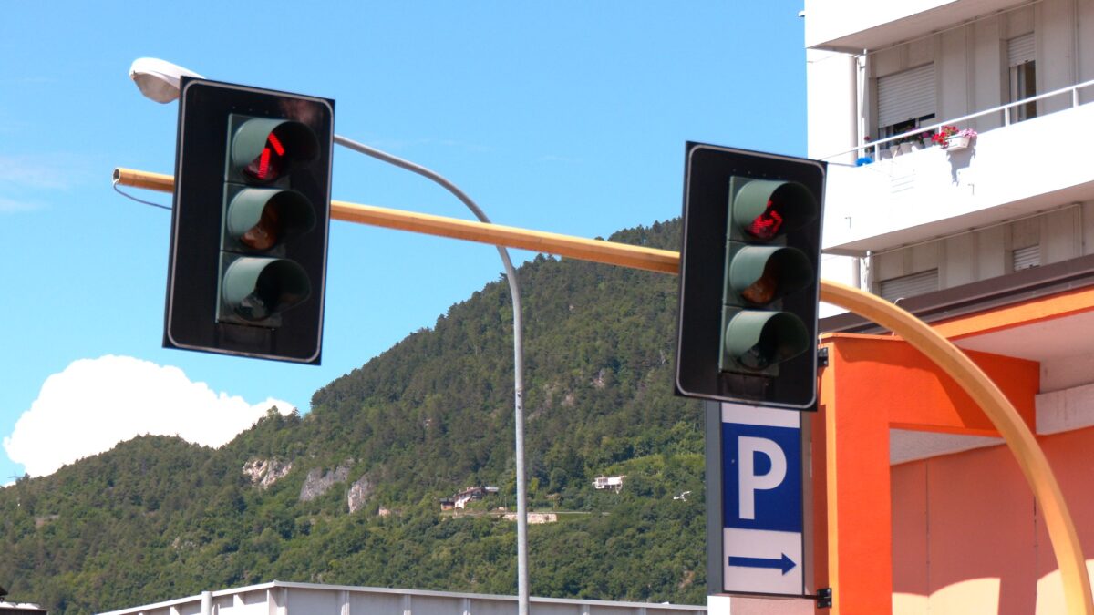 40% delle multe ai semafori di via Brennero, Ioriatti: “Difficile recuperare i soldi”