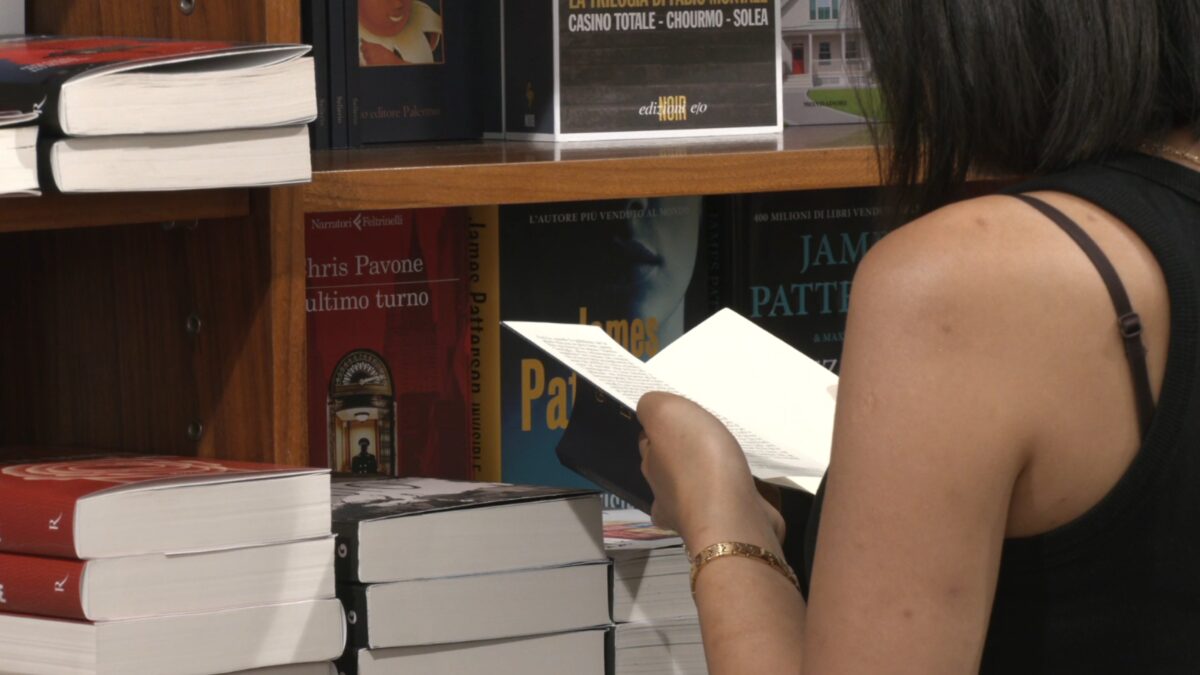Estate, voglia di leggere: la rivincita dei romanzi italiani