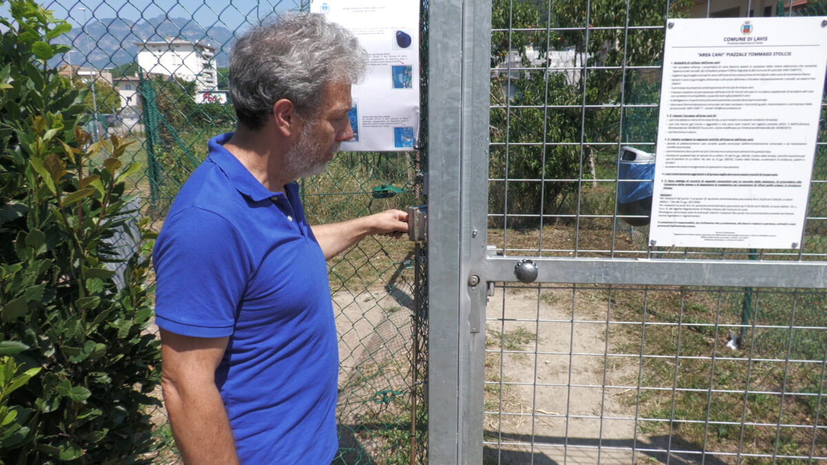 L’area cani a pagamento divide Lavis