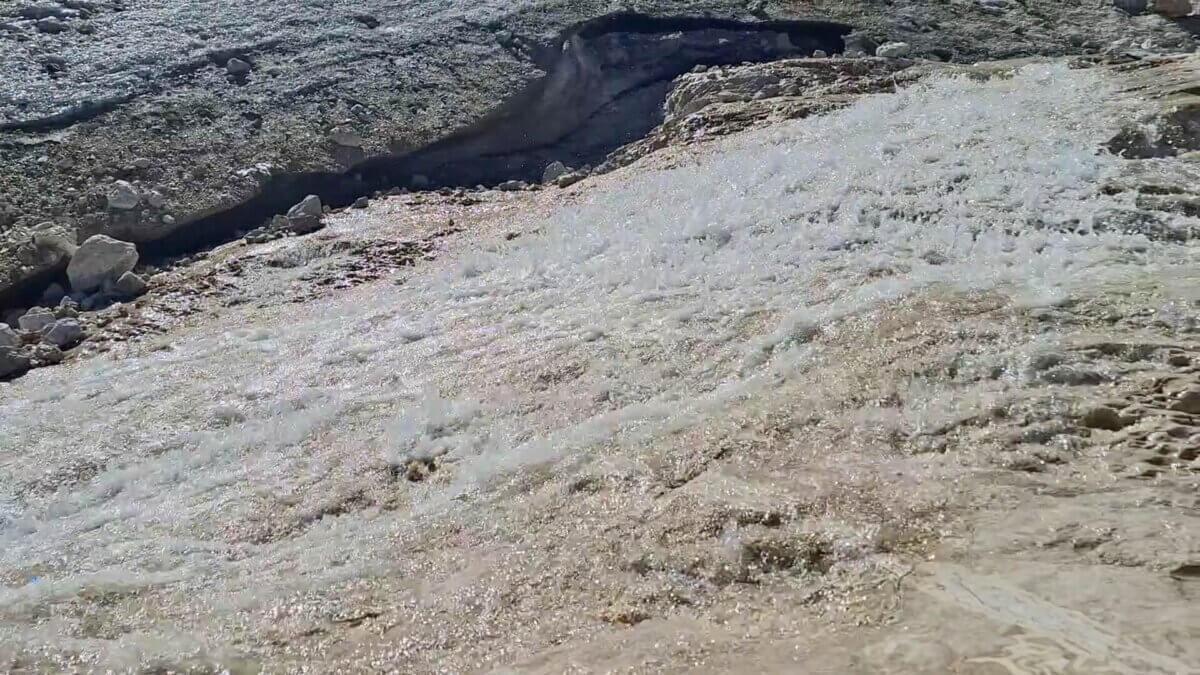 Marmolada, gli effetti della fine dei ghiacciai su chi abita le terre alte