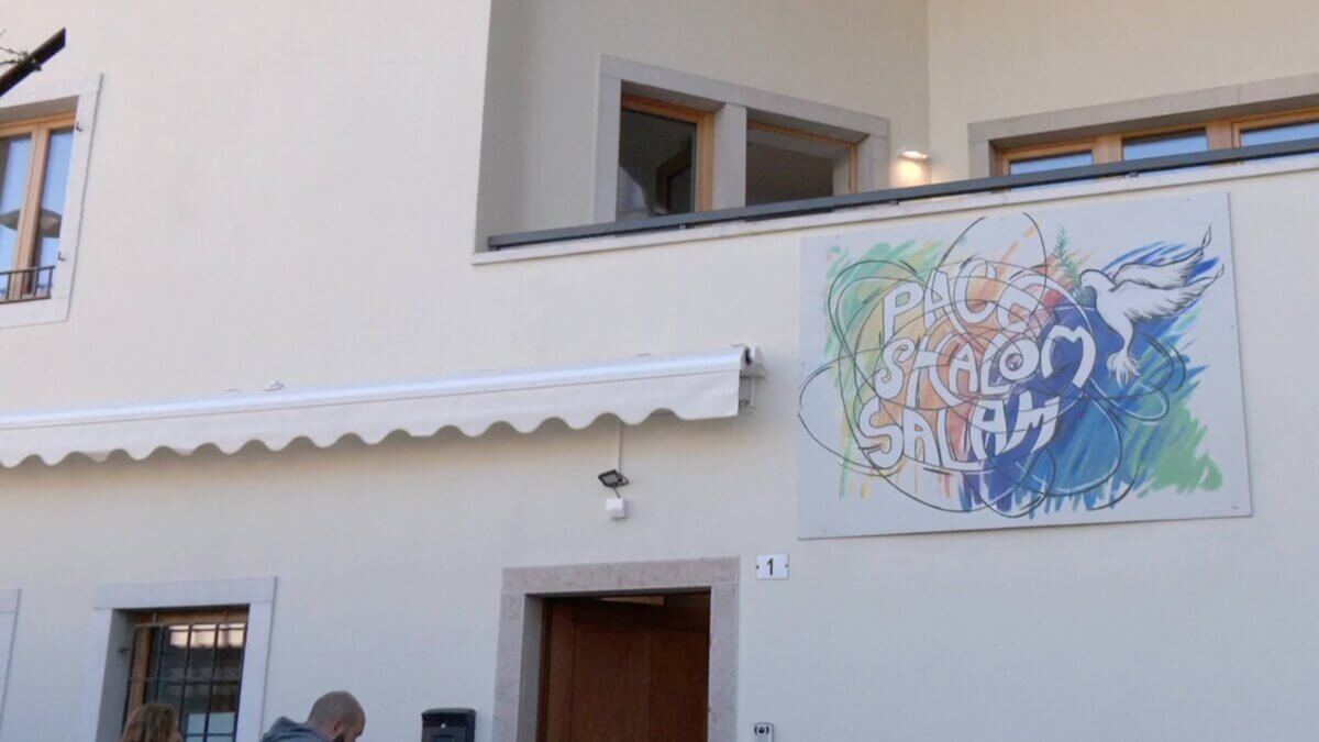 Il Punto di Incontro di Trento riapre dopo i lavori. Punto di riferimento ogni giorno per più di 230 persone